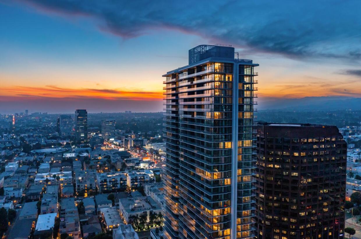 Luxury Penthouse With Stunning Views Hotel Los Angeles Exterior photo