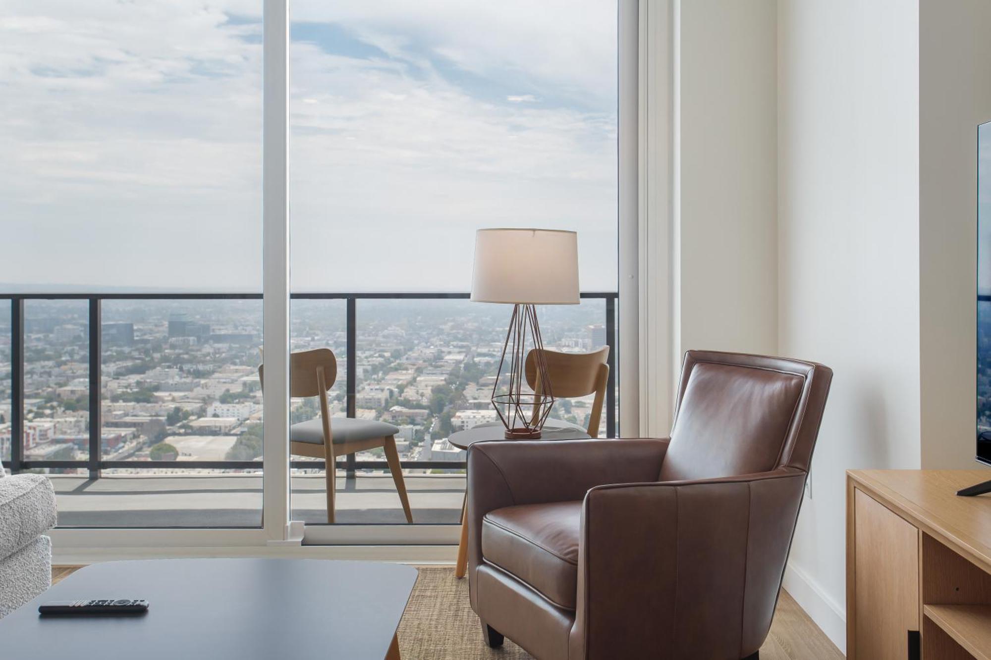 Luxury Penthouse With Stunning Views Hotel Los Angeles Exterior photo